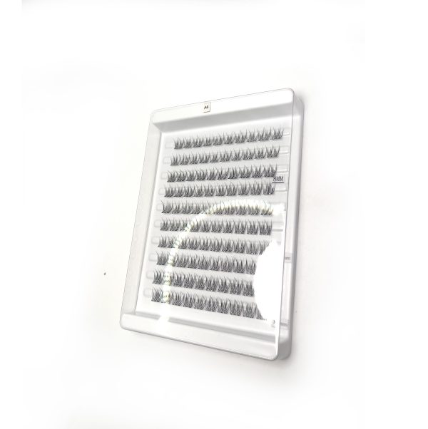 Self-adhesive DIY cluster lashes