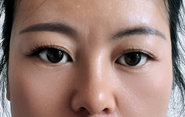 Self-adhesive DIY cluster lashes